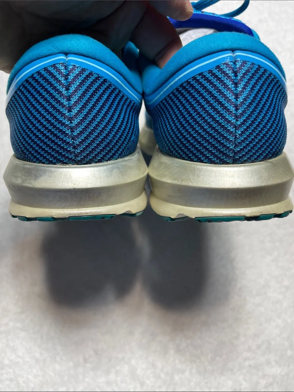 Brooks Levitate Blue and Silver Running Shoes Size 9 Women’s